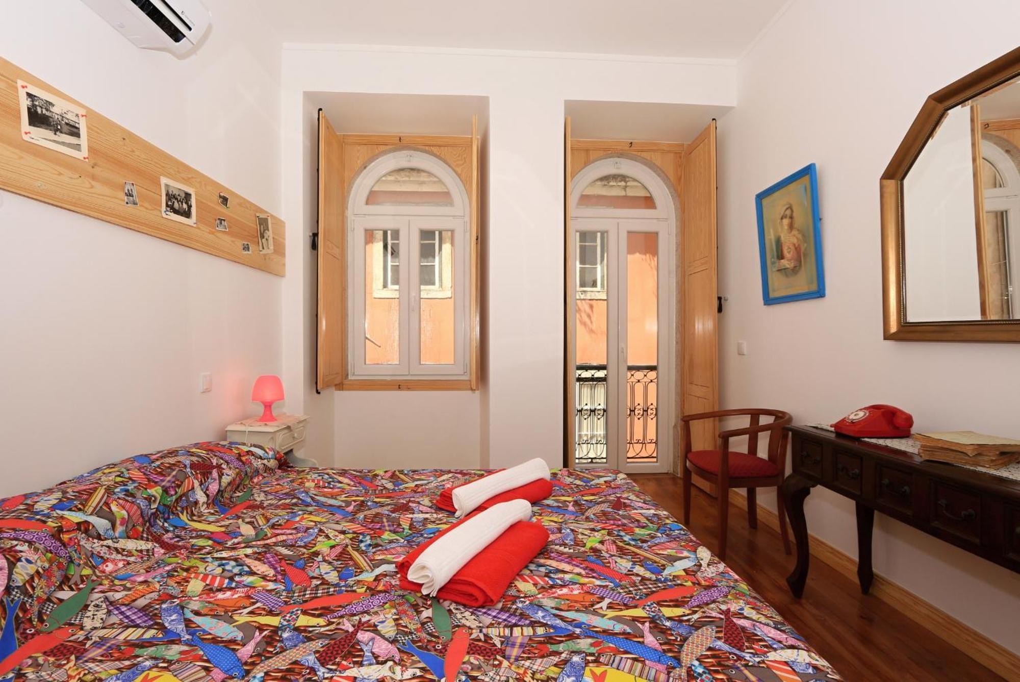 Sao Jorge Apartments & Suites Lisbon Room photo